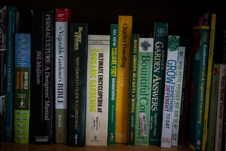 5 Best Arizona Gardening Books featured image